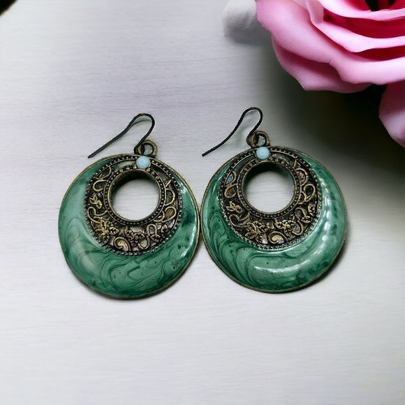 Enamel Crescent Moon Earrings Vintage Filigree Ivy Marbled Jade Tone Statement - Picture 1 of 9